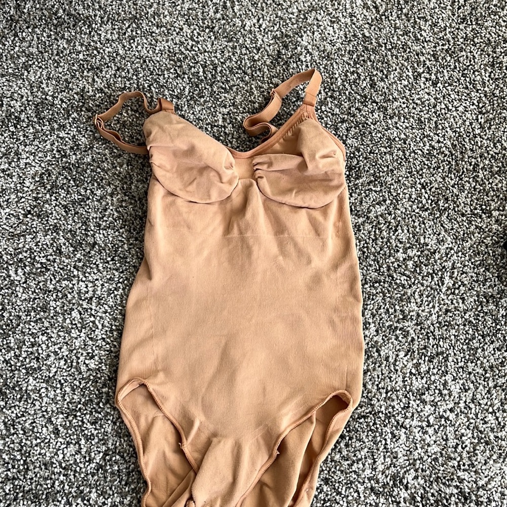 Skims shapewear